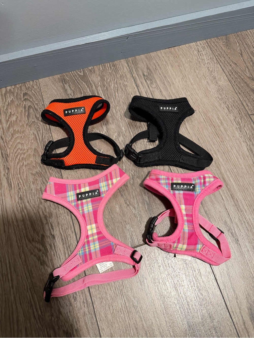 Lot of 4 puppia harnesses